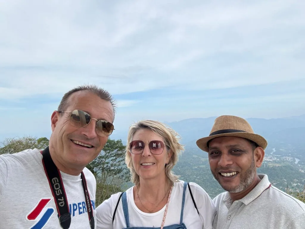 Private tour guide Sri Lanka | custom tours & holiday packages